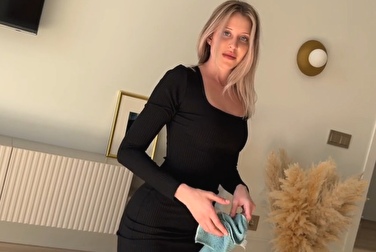 Да, виновата! Мачеха так нагибалась, теперь стояк устранять надо